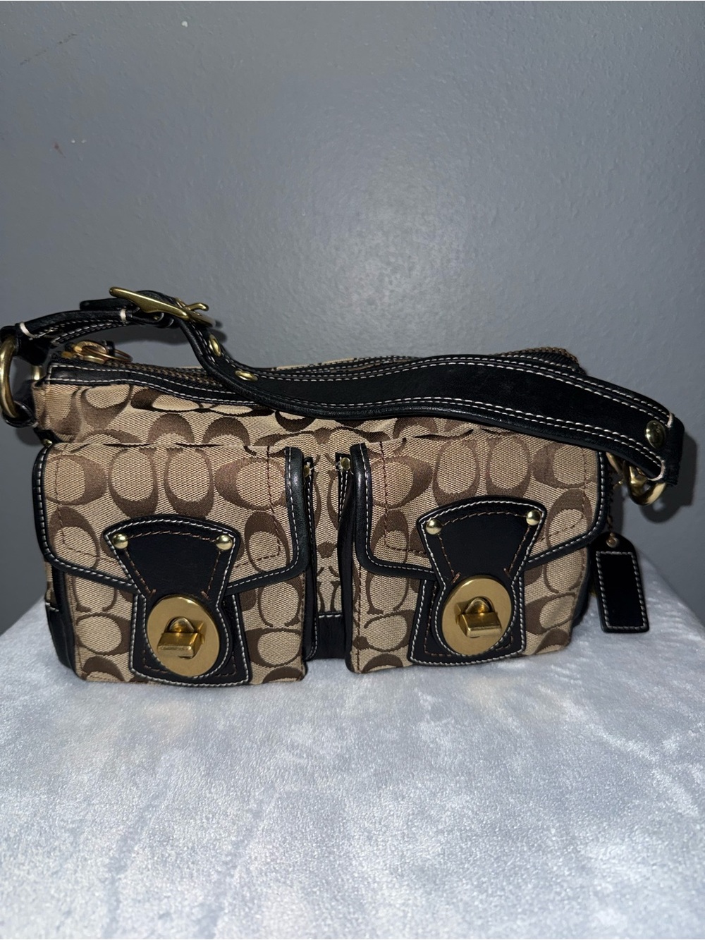 Coach legacy double turnlock